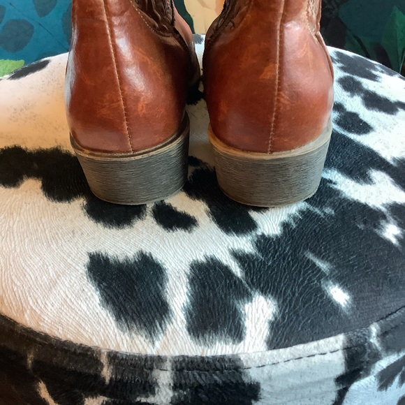 Coconuts by Matisse Cowboy “Pistol” Booties 🤠 - Picture 5 of 12